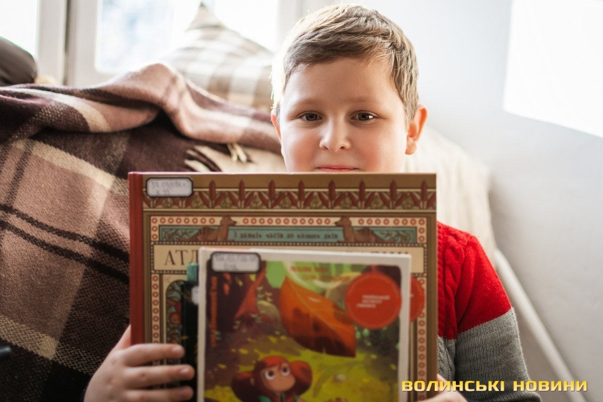 10-річний хлопчик з Луцька прочитав 300 книжок
