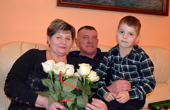 Ярослав Кашуба з дружиною та онуком