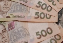 Бухгалтерка однієї з волинських лікарень незаконно виплатила працівникам понад 300 тисяч гривень