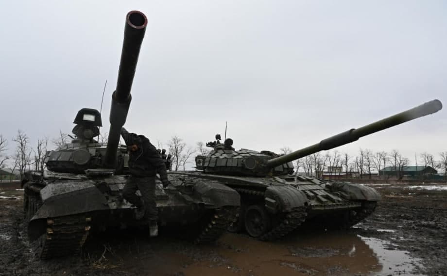 Росія звітує про відведення частини військ від кордонів України