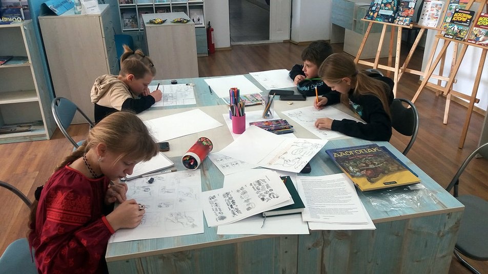 У Луцьку в бібліотеці дітей вчать малювати комікси