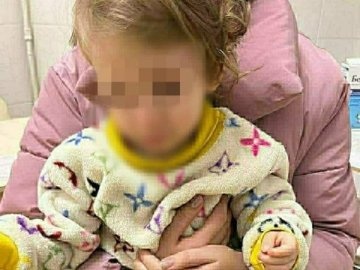 У Луцьку горе-мати залишила 1,5-річну дитину у інфекційній лікарні