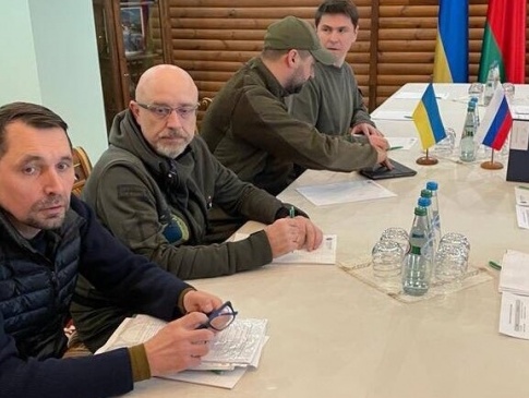 Коли відбудеться третій раунд перемовин делегацій України і Росії