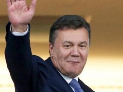 Янукович прилетів до Мінська