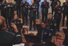 Оркестр військово-повітряних сил США заспівав молитву українською