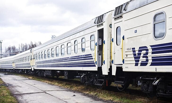 Росіяни обстріляли евакуаційний поїзд на Донеччині