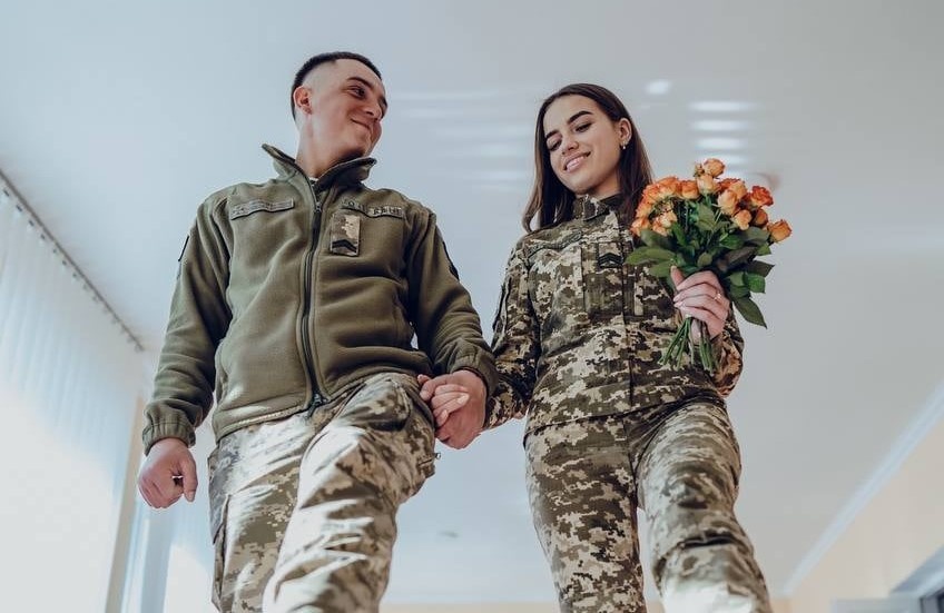 На Волині одружилися військові, які удвох захищають країну