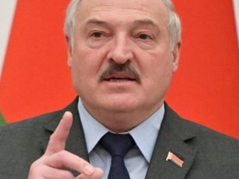 Лукашенко заявив, що по Білорусі вдарили ракетою