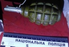 У Луцьку патрульні знайшли у чоловіка гранату