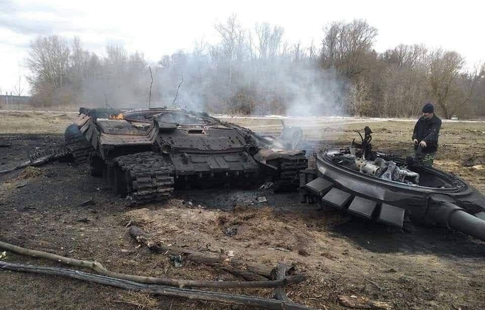 Українські захисники знищили 4 комплекти ударних російських армій