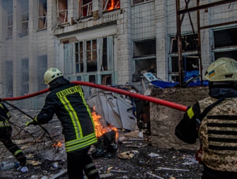 Окупанти знову обстріляли Київ: є поранені