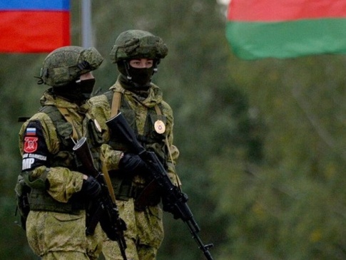 У Білорусі прокоментували ймовірність наступу на Україну
