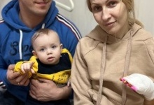У Львові лікарі врятували жінку з донечкою, яких обстріляли під Гостомелем