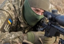 На Миколаївщині снайпер одним пострілом зупинив колону окупантів та взяв у полон офіцера