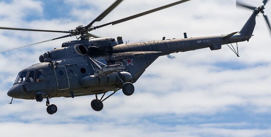 Житомирські десантники протитанковим комплексом знищили два вертольоти (відео)