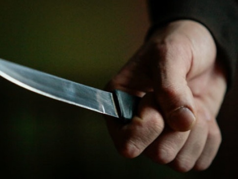 У Луцьку 43-річний чоловік напав з ножем на товариша