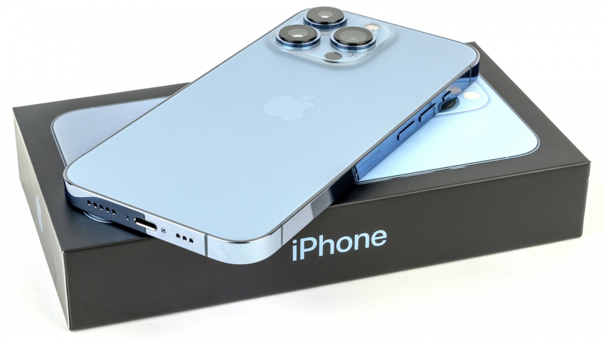 Чи варто купувати Apple iPhone 13?