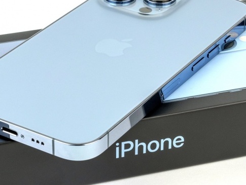 Чи варто купувати Apple iPhone 13?