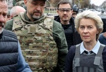 Президентка Єврокомісії, представник ЄС та прем'єр Словаччини прибули у зруйновану Бучу