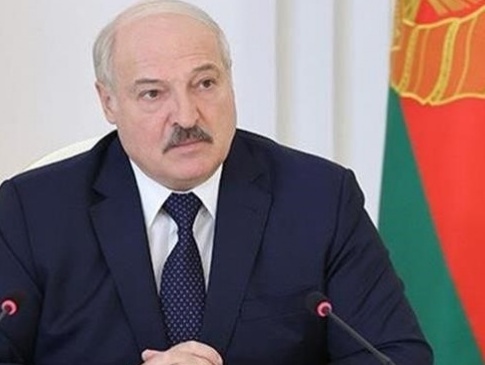 Лукашенко назвав трагедію у Бучі «спецоперацією Британії»
