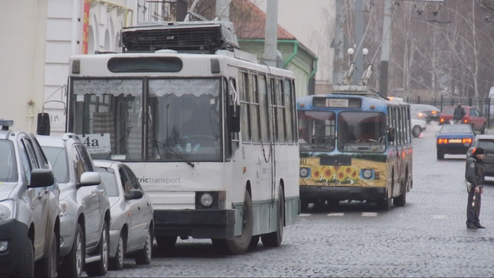 У Луцьку переселенцям зробили безоплатний проїзд у тролейбусі