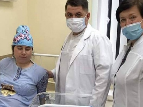 Унікальний випадок на Тернопільщині: жінці провели кесарів розтин восьмий раз