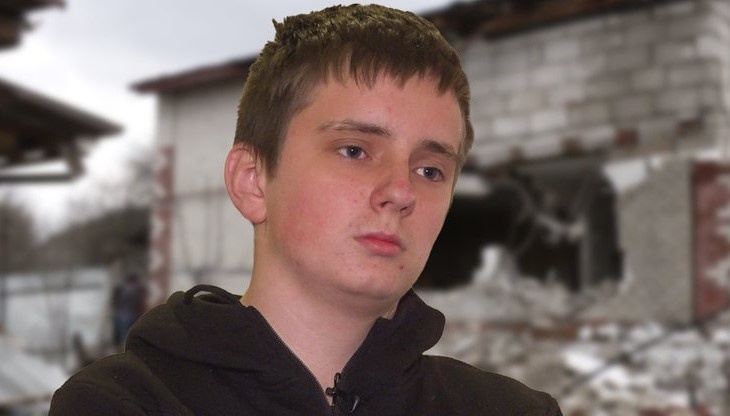 14-річний хлопчик з Чернігова рятував маму з-під завалів будинку і нині збирає гроші на її лікування
