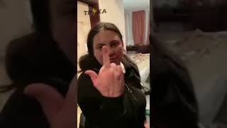 У Болгарії з готелю примусово виселили росіянку, яка видавала себе за українку (відео 18+)