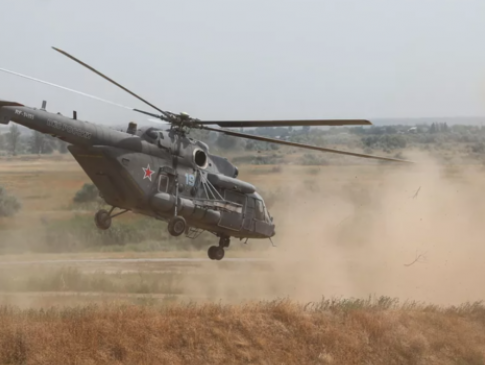 У Росії біля кордону з Україною «самоліквідувалися» два військові вертольоти