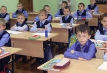 Погрожують зброєю: на Луганщині окупанти змушують дітей вчитися за російською програмою