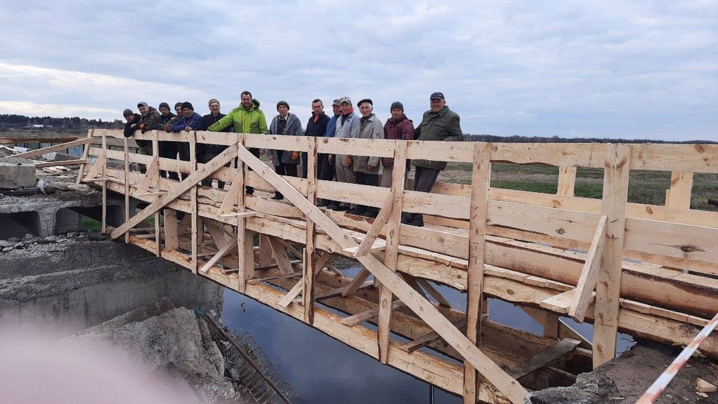На Волині селяни відбудували міст, підірваний під час широкомасштабного наступу Росії