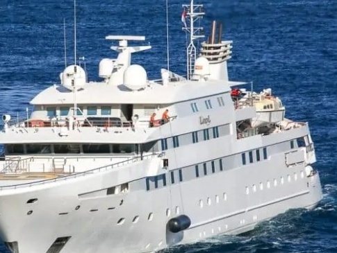 Коломойський щотижня витрачає 732 тисячі доларів на утримання своєї яхти