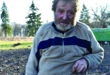 Житель Тернопільщини вперше у 82 роки отримав пенсію і віддасть її воїнам