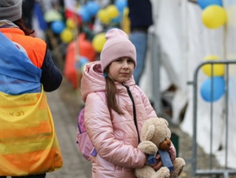 Насильно депортовані росіянами українці тікають з РФ і повертаються додому