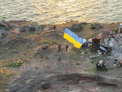 Український десант висадився на Зміїному