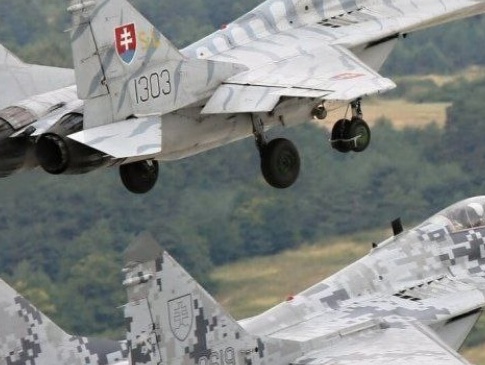 Чехія і Польща захищатимуть небо Словаччини заради допомоги Україні