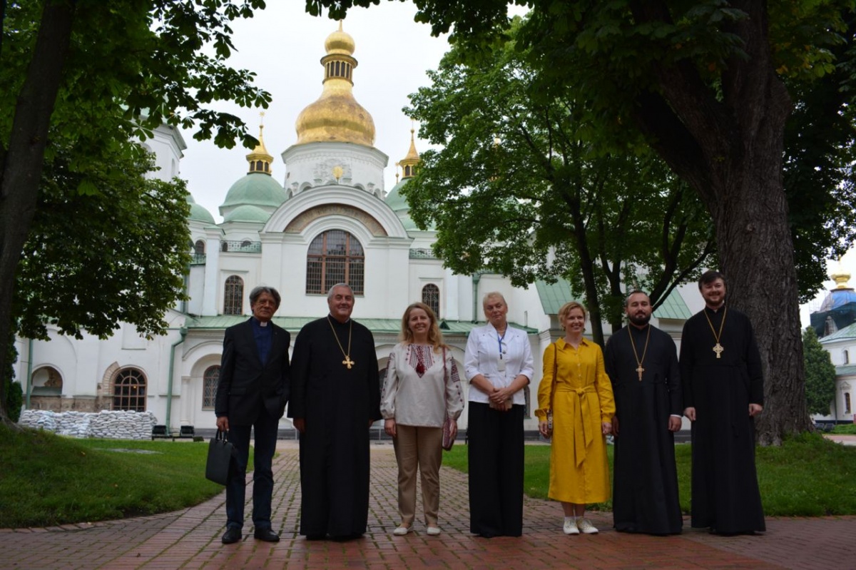 Очільники Всесвітньої ради Церков приїхали підтримати Україну