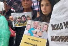 У Луцьку відбулася акція на підтримку оборонців «Азовсталі» (фото)