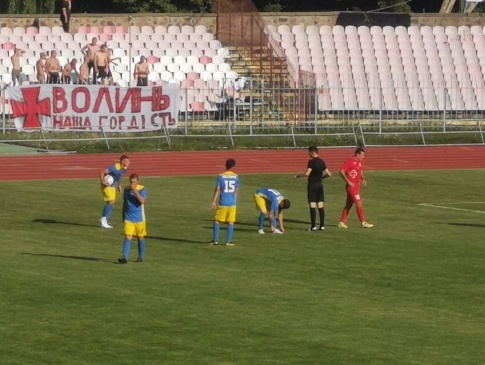 Військові авіатори зіграли у футбол із зірками ФК «Волинь»