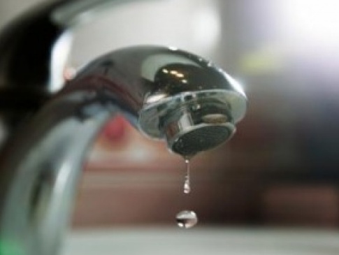 У кількох районах Луцька – понижений тиск води у будинках
