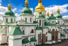 Буревій зніс хрест у Софії Київській – почалася війна в Україні