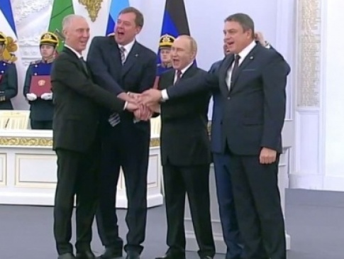 Путін підписав укази про анексію окупованих територій