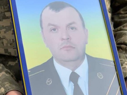 Офіцера волинської бригади поховали у Cумах (фото)