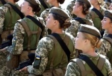 Жінки ставатимуть на військовий облік лише добровільно