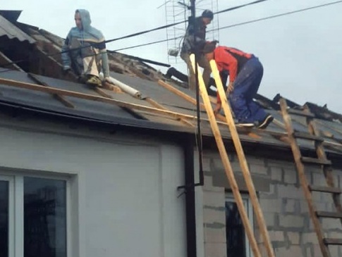 У Луцьку на ремонт будинків, пошкоджених внаслідок ракетного удару, виділили мільйон гривень