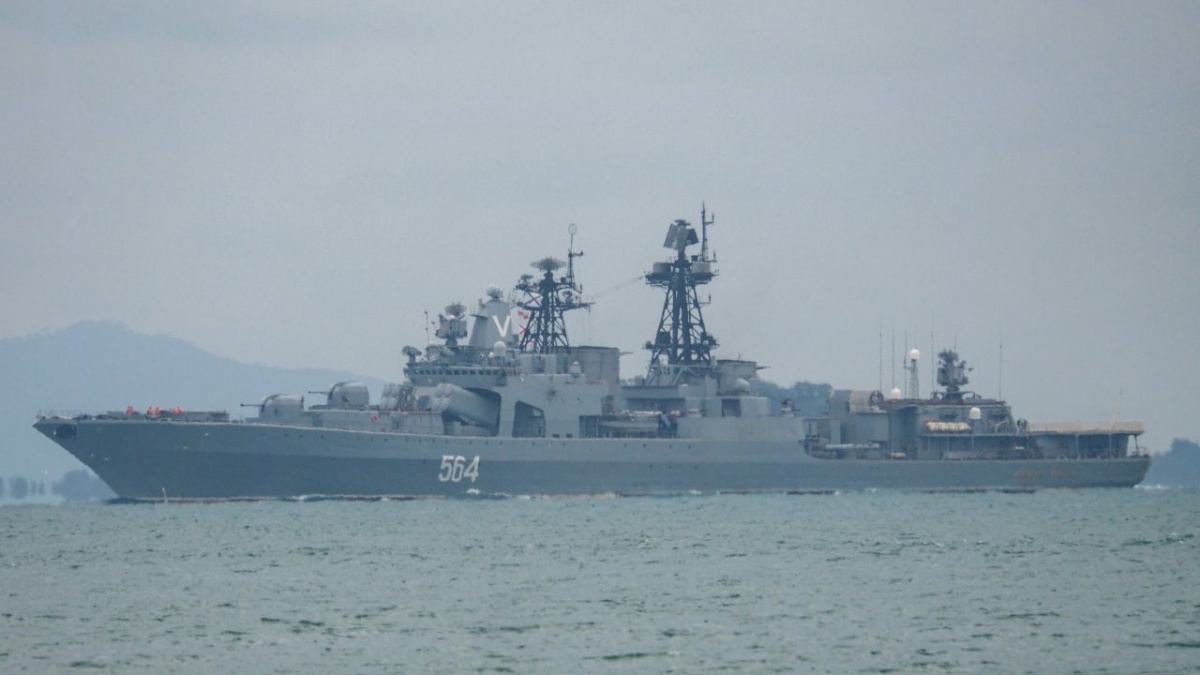 Туреччина не пропустила російські ракетні кораблі у Чорне море (фото)