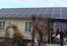 Якщо встановити на хаті сонячні батареї, то чи завжди є електрика?