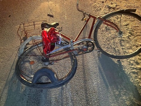 На Волині водій збив велосипедистку і втік з місця аварії
