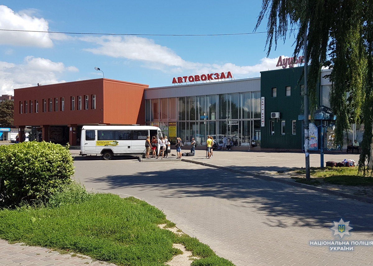 У Луцьку перевізники конфліктують з місцевою автостанцією