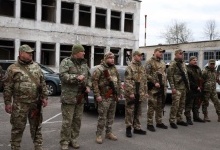 Волинські поліцейські-добровольці вирушили у зону бойових дій (фото)